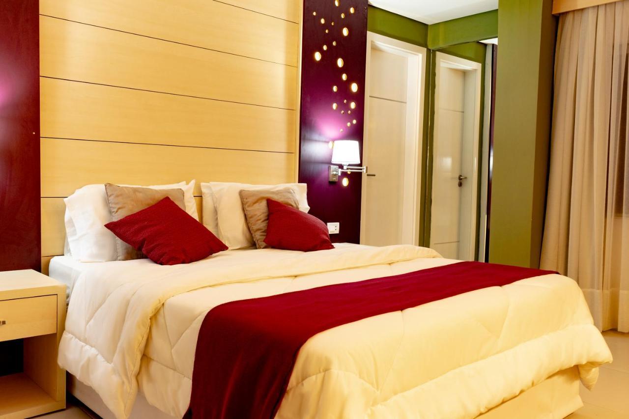 Hotel Los Alpes Cipreses Асунсьйон Екстер'єр фото