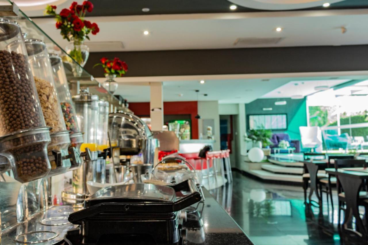 Hotel Los Alpes Cipreses Асунсьйон Екстер'єр фото